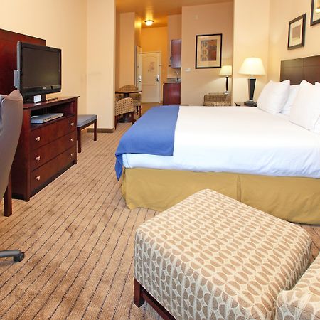 Holiday Inn Express Hotel & Suites Marshall By Ihg חדר תמונה