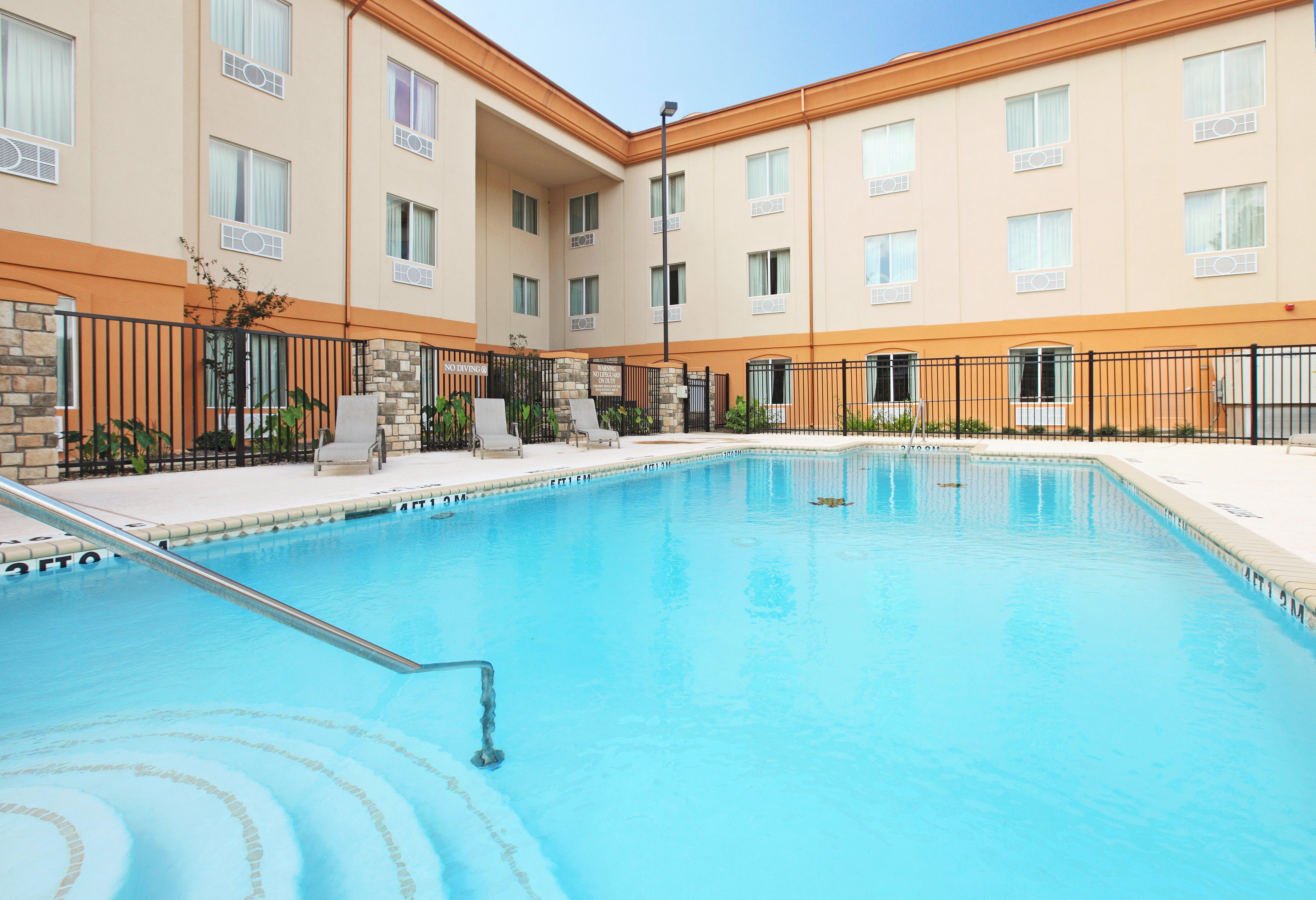 Holiday Inn Express Hotel & Suites Marshall By Ihg מראה חיצוני תמונה