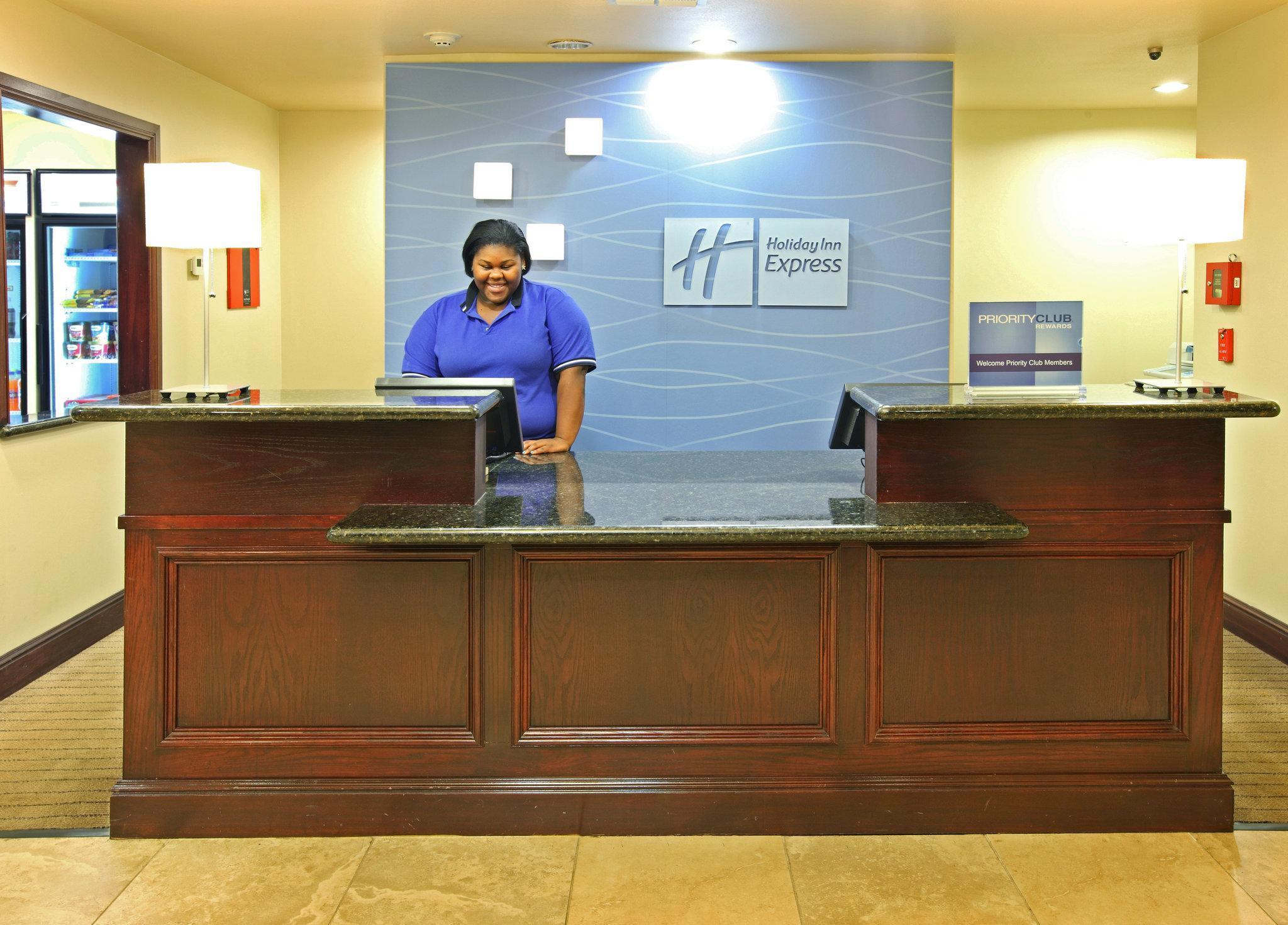 Holiday Inn Express Hotel & Suites Marshall By Ihg מראה חיצוני תמונה