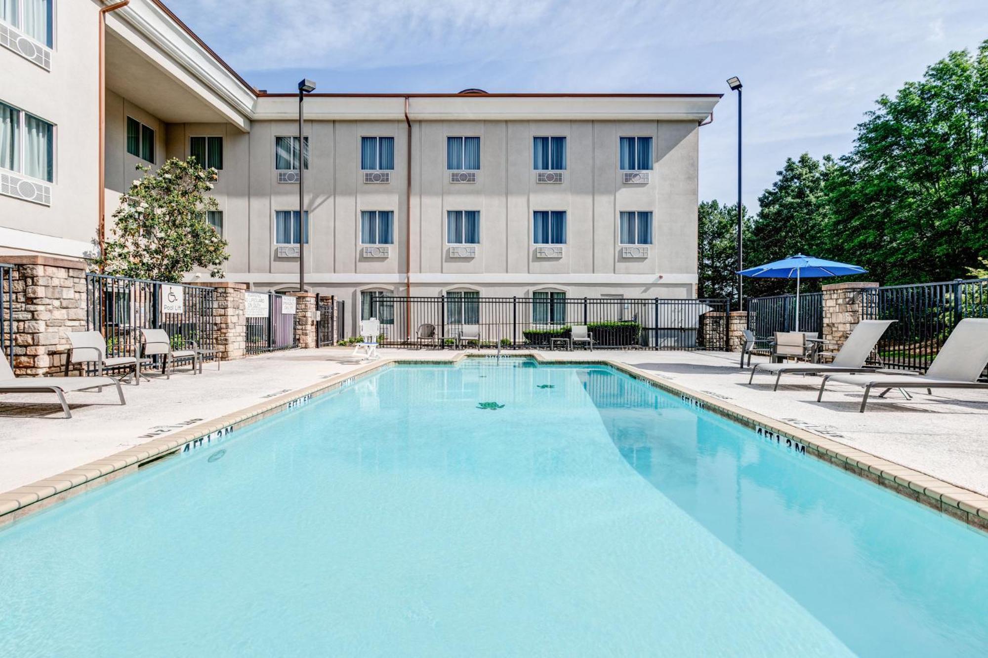 Holiday Inn Express Hotel & Suites Marshall By Ihg מראה חיצוני תמונה