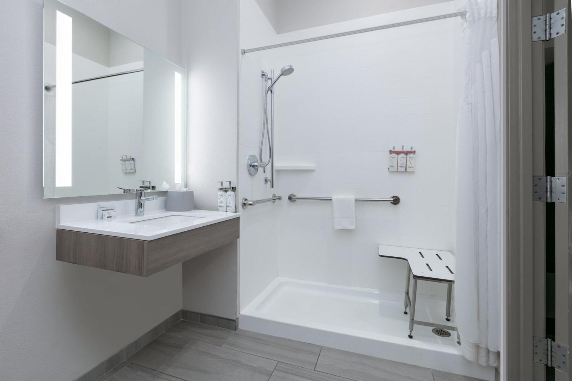 Holiday Inn Express Hotel & Suites Marshall By Ihg מראה חיצוני תמונה